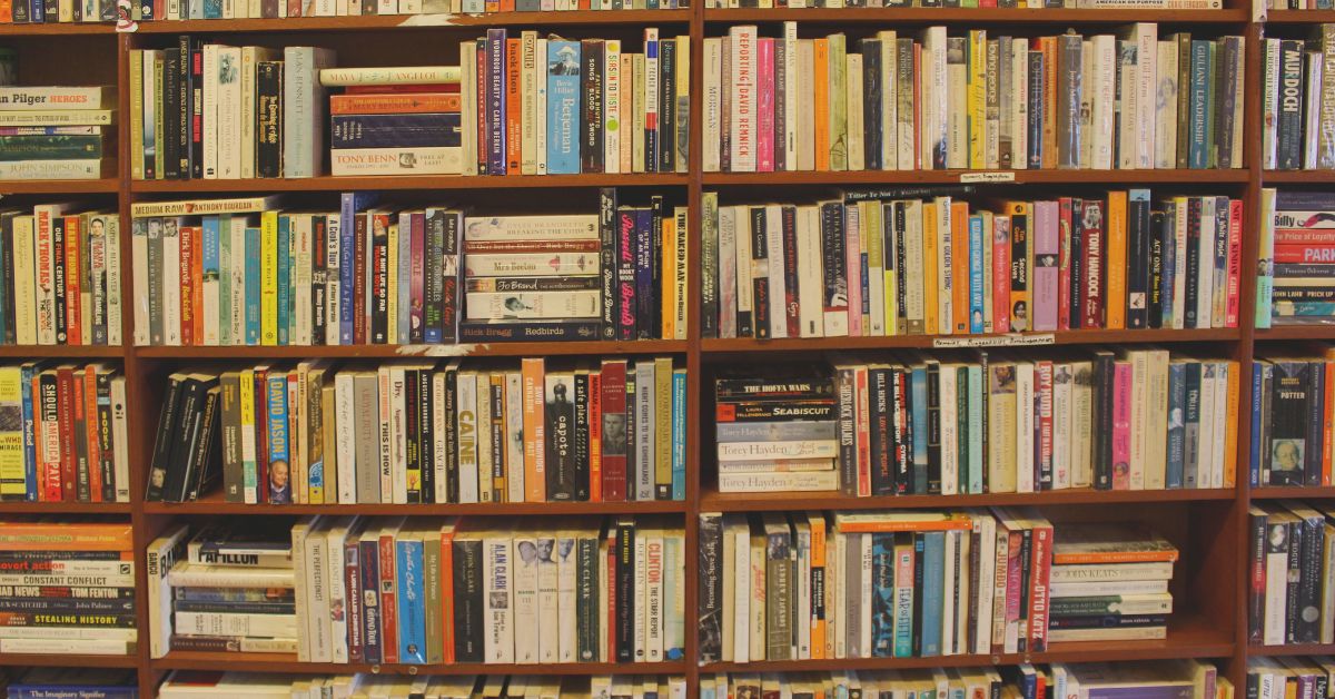 Here are ten popular books for learning copywriting:
